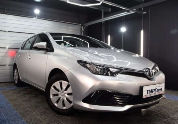 Toyota Auris II Hatchback 5d Facelifting 1.6 Valvematic 132KM 2017 Toyota Auris Polski salon 1.6 benzyna 132 KM Klimatyzacja Hatchback 1.6, zdjęcie 1