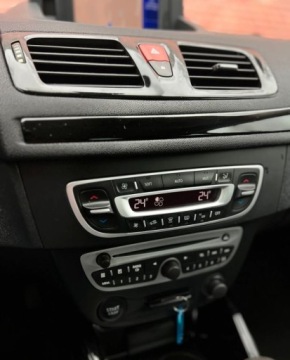 Renault Megane III Hatchback 1.4 16v TCe 130KM 2011 Renault Megane Klima Alu Super stan Gwarancja w cenie VFDJ 1.4 Benzyna, zdjęcie 18