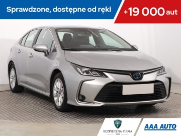 Toyota Corolla XII Sedan 1.8 Hybrid 122KM 2022 Toyota Corolla 1.8 Hybrid, Salon Polska