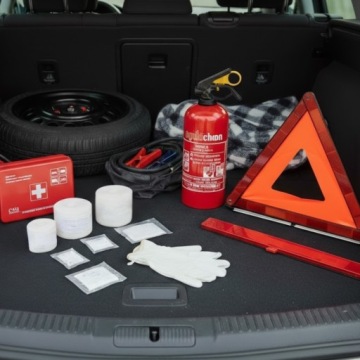 Аптечка, огнетушитель, набор треугольник, легковой, автомобили OGNIOCHRON 1кг