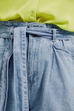 Jeansowe szorty błękitne L od MOODO