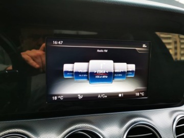 Mercedes Klasa E W213 Limuzyna 2.0 220d 194KM 2016 MERCEDES W213 2.0 220d * 100% Bezwypadkowy * Salon Polska * Serwisowany *, zdjęcie 20