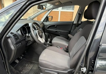 Kia Venga Mikrovan 1.4 DOHC CVVT 90KM 2014 Kia Venga 1,4 90KM Klimatyzacja Kola latozima 1.4 Benzyna 90KM, zdjęcie 20