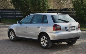 Audi A3 8L Hatchback 1.9 TDI PD 100KM 2001 Audi A3 Sportback 2001r, 1.9 TDI 110KM, ISOFIX, Klima, Sprawny, Dobrze utr, zdjęcie 3