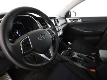 Hyundai Tucson III SUV 1.6 GDI 132KM 2015 Hyundai Tucson Navi Czujniki parkowania, zdjęcie 13