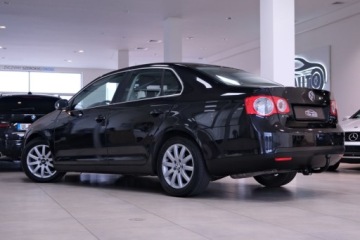 Volkswagen Jetta V 1.9 TDI 105KM 2008 Volkswagen Jetta Po wymianie rozrzadu 1.9 Diesel 105KM, zdjęcie 7