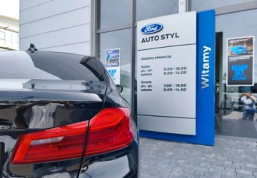 BMW Seria 5 G30-G31 Limuzyna 518d 150KM 2018 BMW Seria 5 BMW Seria 5 518d Sport Line 2.0 Diesel 150KM, zdjęcie 34