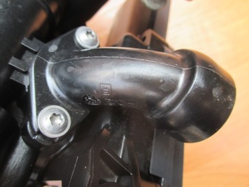 КОРПУС ВОДЯНОЙ РОЗЕТКИ VW 1.8 2.0 TFSI 06L121111H