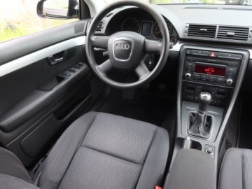 Audi A4 B7 Sedan 1.6 i 102KM 2007 Audi A4 1.6, Klima, Klimatronic, Tempomat, zdjęcie 6
