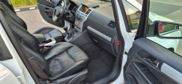 Opel Zafira B 1.9 CDTI ECOTEC 150KM 2010 Opel Zafira B 1.9 cdti 150ps OPC Line 7-os lift Xenon skory Efektowna !, zdjęcie 14
