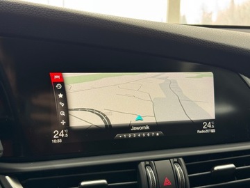 Alfa Romeo Giulia II Sedan Facelifting 2.0 Turbo 280KM 2020 Alfa Romeo Giulia Q4 Veloce / Kamera cofania / And, zdjęcie 25