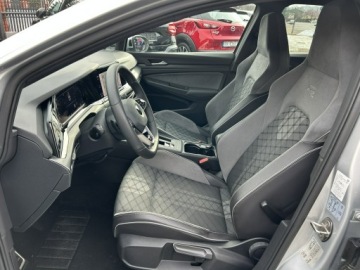 Volkswagen Golf VIII Variant 1.5 eTSI 150KM 2021 Volkswagen Golf 1.5 TSi DSG R-Line, zdjęcie 17