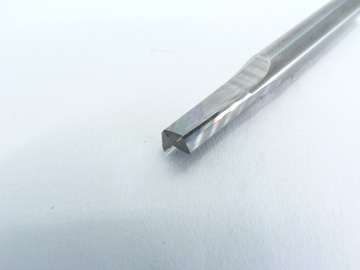 FREZ DO PLASTIKU, DREWNA I MDF fi 6 mm DWUPIOROWY – WOLF