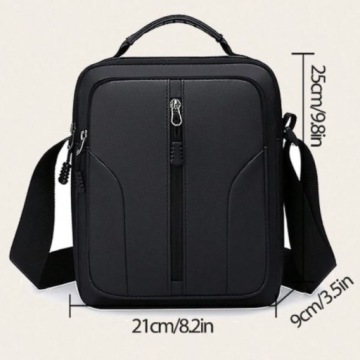 МУЖСКАЯ СПОРТИВНАЯ НАСТЕННАЯ СУМКА CLASSIC, ЧЕРНАЯ