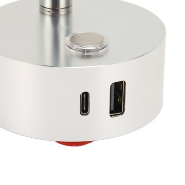 Лампа для чтения в кемпинговом автомобиле с