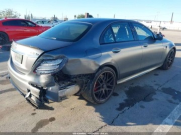 Mercedes Klasa E W213 2019 Mercedes-Benz Klasa E Amg 63 S 4Matic 2019 4.0 Benzyna 603KM, zdjęcie 5