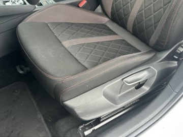 Skoda Octavia IV Kombi 2.0 TDI SCR 200KM 2022 Skoda Octavia VRS 2.0 TDI 200KM 4x4 Head-Up Matrix, zdjęcie 12