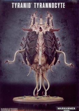 Битва Тиранидов Тиранноцитов