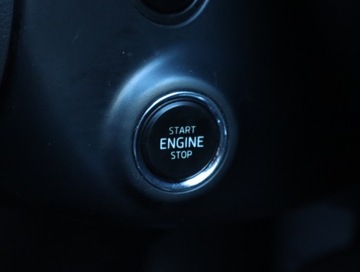 Skoda Octavia III Kombi 2.0 TDI CR DPF 150KM 2015 Skoda Octavia 2.0 TDI, DSG, Navi, Xenon, Bi-Xenon, zdjęcie 17