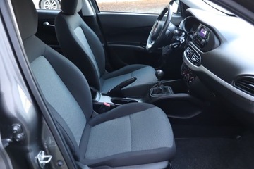 Fiat Tipo II Hatchback 1.4 95KM 2019 Fiat Tipo 1.4 16V, Salon Polska, GAZ, Klima, zdjęcie 8