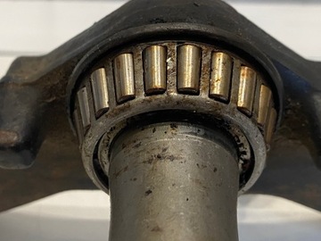 SUZUKI GSX 400E 400 E 82-87 PÓŁKA DOLNA ZAWIESZENIA AMORTYZATORÓW