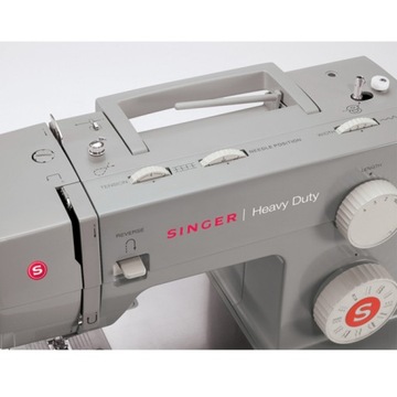 Профессиональная певица 4432 Швейная машина