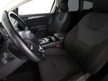 Ford Mondeo V Kombi Facelifting 2.0 Hybrid 187KM 2020 Ford Mondeo HEV automat full LED navi klima auto, zdjęcie 12