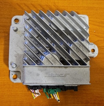 Renault WZMACNIACZ BOSE OE 28063 1520R