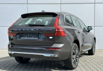 Volvo XC60 II 2022 Volvo XC 60 Plug-In 4x4 Skora Panorama Navi Kamera Led FV23, zdjęcie 31