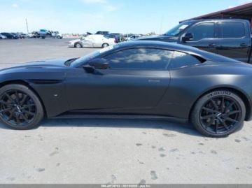 Aston Martin DB11 2017 Aston Martin DB11 2017 Aston Martin DB11 Launch Edition 5.2 Benzyna 600KM, zdjęcie 10