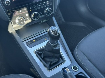 Skoda Octavia III Kombi Facelifting 1.6 TDI 115KM 2020 Škoda Octavia Skoda Octavia 1.6TDi 115KM 2020, zdjęcie 24