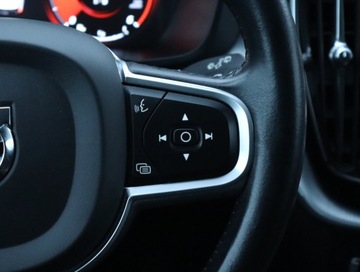 Volvo XC60 II Crossover D4 190KM 2019 Volvo XC60 D4, Serwis ASO, 187 KM, Automat, Skóra, zdjęcie 22