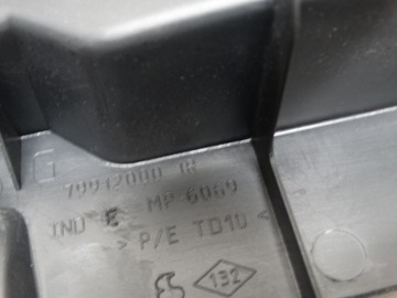 TAPICERKA BAGAŻNIKA LEWA RENAULT LAGUNA III