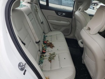 Volvo 2023 Volvo S60 Core 2023 2.0l 2.0 Benzyna 247KM, zdjęcie 10