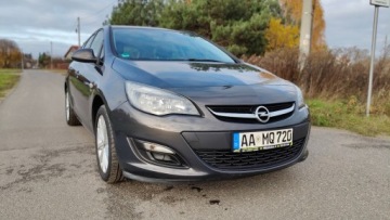 Opel Astra J Sports Tourer Facelifting 1.4 Turbo ECOTEC 140KM 2013 Opel Astra Opel Astra J 1.4 Turbo 140 KM benzyna Z Niemiec 1.4 Benzyna, zdjęcie 4