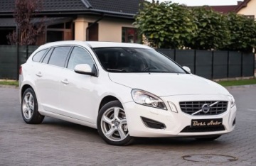 Volvo V60 I Kombi 2.0 D3 163KM 2012 Volvo V60 2.0d3 163KM Xenon Skora Navi Automat Serwis Gwarancjia 2.0, zdjęcie 11