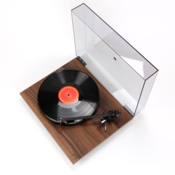 Rega Planar 1 (Орех) / P1 - 2022 г.