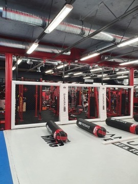 PANELE MMA W FORMIE ŚCIAN DO OKTAGONU RING