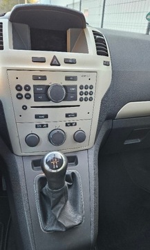 Opel Zafira B 1.8 ECOTEC 140KM 2009 Opel Zafira 1.8 Benzyna 140ps. Ksenon Benzyna 7-0sob 1.8 Benzyna 140KM, zdjęcie 23