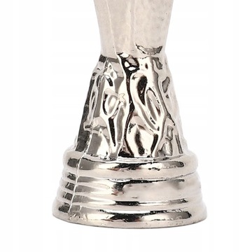 ТОЧНО МОДЕЛИРОВАННАЯ МОДЕЛЬ ФУТБОЛЬНОГО КУБКА