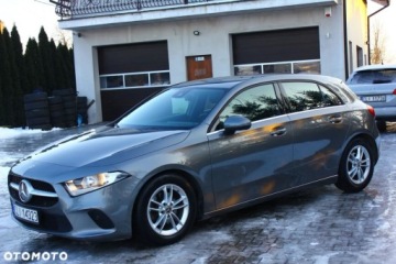 Mercedes Klasa A W177/V177 Hatchback 1.3 160 109KM 2020 Mercedes-Benz Klasa A Mercedes-Benz Klasa A 160 Style 1.3 Benzyna 109KM, zdjęcie 14