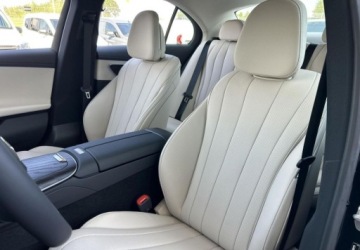 Mercedes Klasa E W214 Sedan 2.0 200 204KM 2025 Mercedes-Benz Klasa E 200 4M Pakiet wyposazenia AVANTGARDE Advanced 2.0, zdjęcie 8