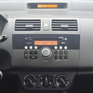 Suzuki Swift IV Hatchback 5d 1.3 92KM 2009 Suzuki Swift 1.3 Comfort dance, zdjęcie 28