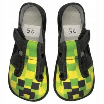 r.25 buty kapcie kapcie RAWEKS przedszkole ELASTYCZNE PIKSELE