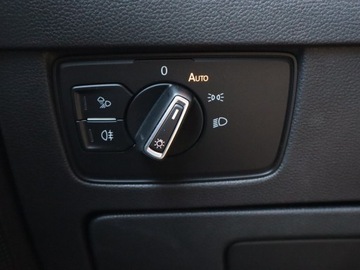 Volkswagen Arteon Fastback 2.0 TDI 240KM 2019 VW Arteon 2.0 BiTDI 4Motion, Salon Polska, zdjęcie 17