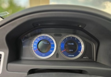 Volvo V70 III Kombi 2.5 T 231KM 2010 Volvo V70 R-DESIGN 2,5 FT 231KM Manual 6-biegow 2.5 Benzyna 231KM, zdjęcie 24