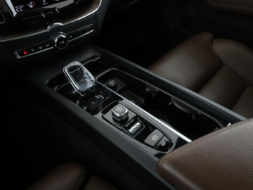 Volvo XC60 II Crossover Plug-In 2.0 T6 Plug-in Hybrid 340KM 2021 Volvo XC 60 phev, fv23, brązowe skóry, virtual,, zdjęcie 28