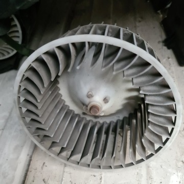 РЕЗИСТОРНЫЙ НАГРЕВАТЕЛЬ ОБОГРЕВАТЕЛЯ IVECO STRALIS