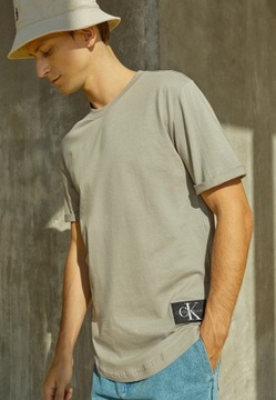 Okazja Calvin Klein Jeans BADGE TURN UP SLEEVE - T-shirt