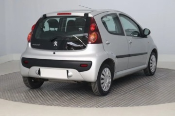 Peugeot 107 Hatchback 5d Facelifting 2012 1.0 VTI 68KM 2012 Peugeot 107 1.0, Salon Polska, Klima, zdjęcie 4